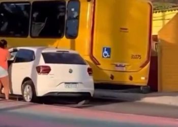 A confusão foi grande na avenida principal. Foto: Reprodução