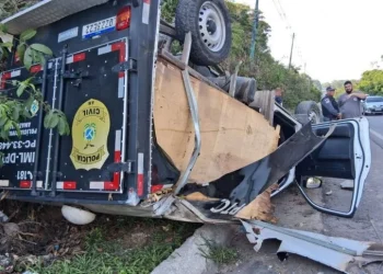 A viatura realizava o transporte de um corpo proveniente do município de Presidente Figueiredo. Foto: Divulgação