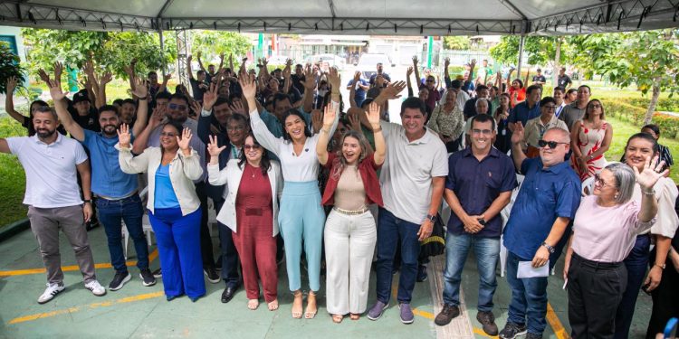 Interiorização fortalecida: Em Maués, UEA celebra inauguração de nova biblioteca e laboratório de informática