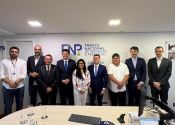 Comitiva liderada pelo prefeito de Manaus trabalha para corrigir desigualdades que penalizam a capital. Foto: Divulgação