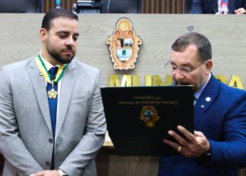 Homenagem é a maior comenda concedida pela Casa Legislativa. Foto: Eder França/Dicom
