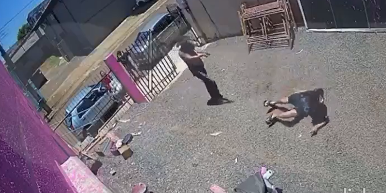 O autor do crime fugiu após os tiros e ainda não foi localizado. Foto: Reprodução