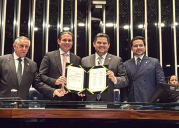 PEC 169 é promulgada no Senado e garante vitória histórica aos professores brasileiros