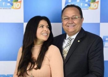 Justiça proíbe esposa de Silas Câmara e falar sobre traição sob multa de até R$ 100 mil