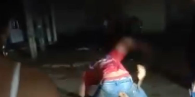 Veja: Homem é esp4nc4do e jogado em rip-rap após acusação de r0ub0 em Petrópolis