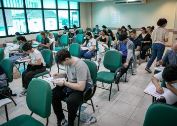 Inscrições seguem até 16 de janeiro para o curso pré-vestibular presencial da UEA. Foto: Divulgação