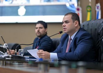 Para Roberto Cidade, o concurso representa o cumprimento de um compromisso institucional com a modernização da Assembleia. Foto: Rodrigo Brelaz