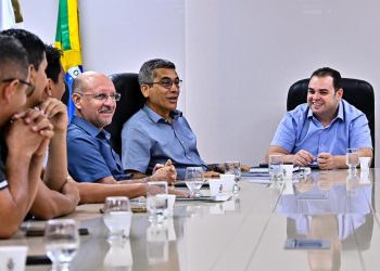 Na ocasião, o chefe do Poder Legislativo ouviu as demandas da cidade e reafirmou seu compromisso com o povo da Terra da Melancia. Foto: Rodrigo Brelaz
