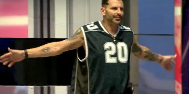 Os outros participantes contaram que o ator rodou e depois caiu. Foto: Reprodução