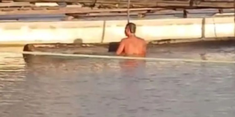 Irmão mergulha em desespero após homem desaparecer no porto de Manacapuru