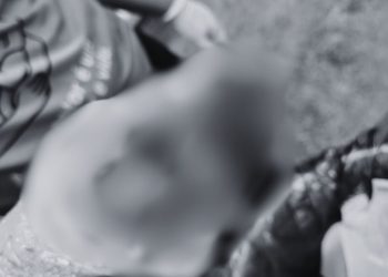 Veja: Mulher fica com a mão gravemente f3rida por lâmina de triturador ao cevar mandioca em Tefé