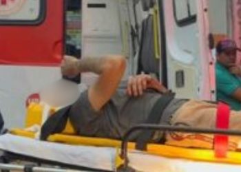 Homem é esp4ncad0 por populares após acusação de r0ubo de moto em Manaus