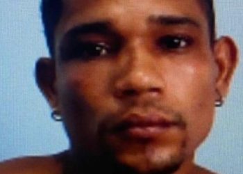 Homem é procurado após agr3dir vítima com garrafa de vidro em Beruri