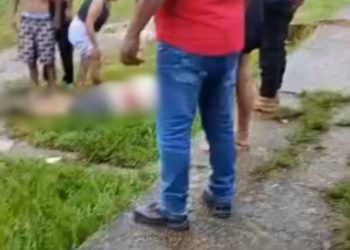 Vídeo: Homem é b4lead0 próximo da fronteira em Tabatinga