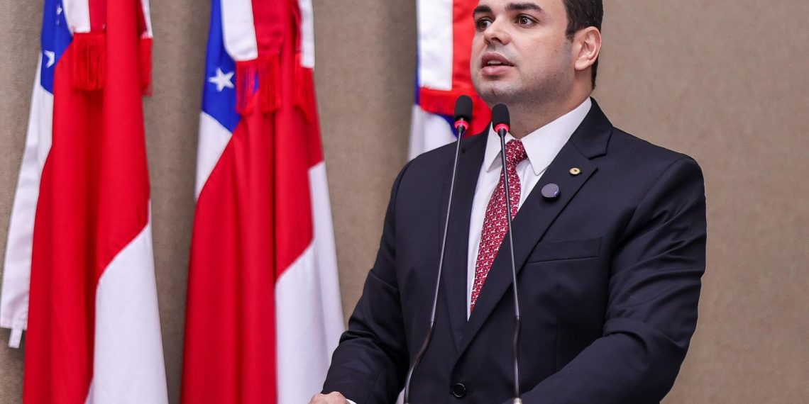 Ao menos desde janeiro deste ano, os moradores enfrentam interrupções no serviço no município.  Foto: Herick Pereira