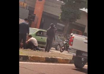 O homem foi socorrido pelo Samu. Foto: Reprodução
