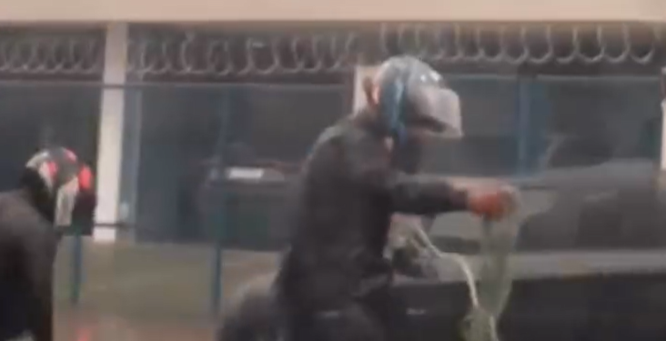 Segundo a Defesa Civil, o dia de hoje seria marcado por chuvas fortes em toda a cidade. Foto: Reprodução