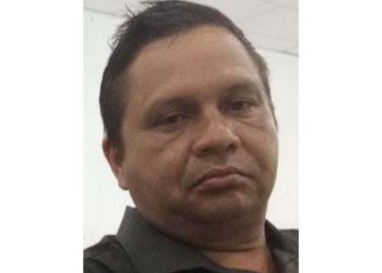 Pai ab*s4 da filha de 12 anos e passa a ser procurado pela polícia no Amazonas