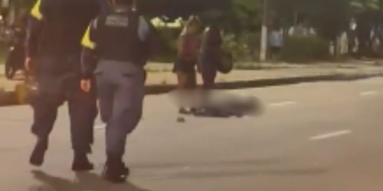 Vídeo: Motociclista fica ferid0 após c0lidir com cachorro e cair na zona sul de Manaus