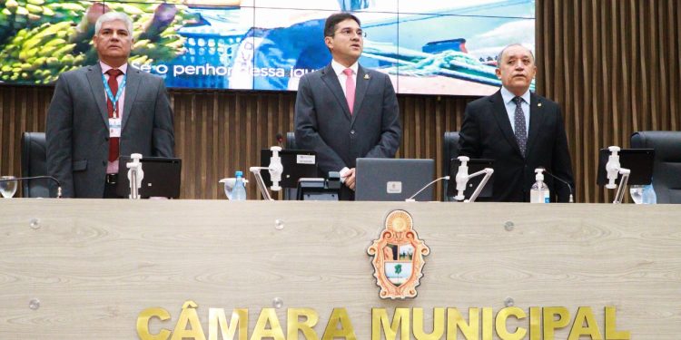 Câmara Municipal de Manaus tem discursos e votações em homenagem ao Dia Internacional da Mulher