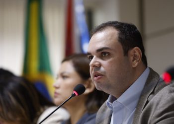 O ato leva em conta a conclusão do Curso de Formação de Soldados (CFSD/PMAM-2025). Foto: ReproduçãoAlex Pazuello e Mauro Neto/Secom