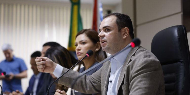 Pacote inclui pagamento da data-base de 2026 e a promoção de 713 militares da Polícia Militar e Corpo de Bombeiros. Foto: Alex Pazuello e Mauro Neto/Secom