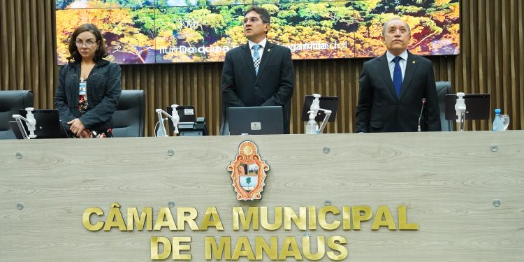 Durante o Pequeno Expediente, o tema Zona Franca foi levado à tribuna da Casa. Foto: Cleuton Silva/Dicom
