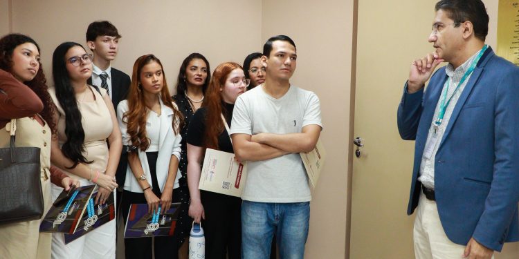 Estudantes de Direito vivenciam o funcionamento do Poder Legislativo e ampliam conhecimentos práticos. Foto: Eder França/Dicom