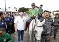 Governador interino ressaltou os avanços alcançados na Polícia Militar, desde 2019, durante a Prova Hípica Noturna Tiradentes. Foto: Divulgação/Secom