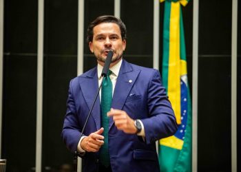 Nesta terça-feira, 28/04, o deputado federal Capitão Alberto Neto (PL-AM), manifestou em plenário indignação e repúdio. Foto: Assessoria