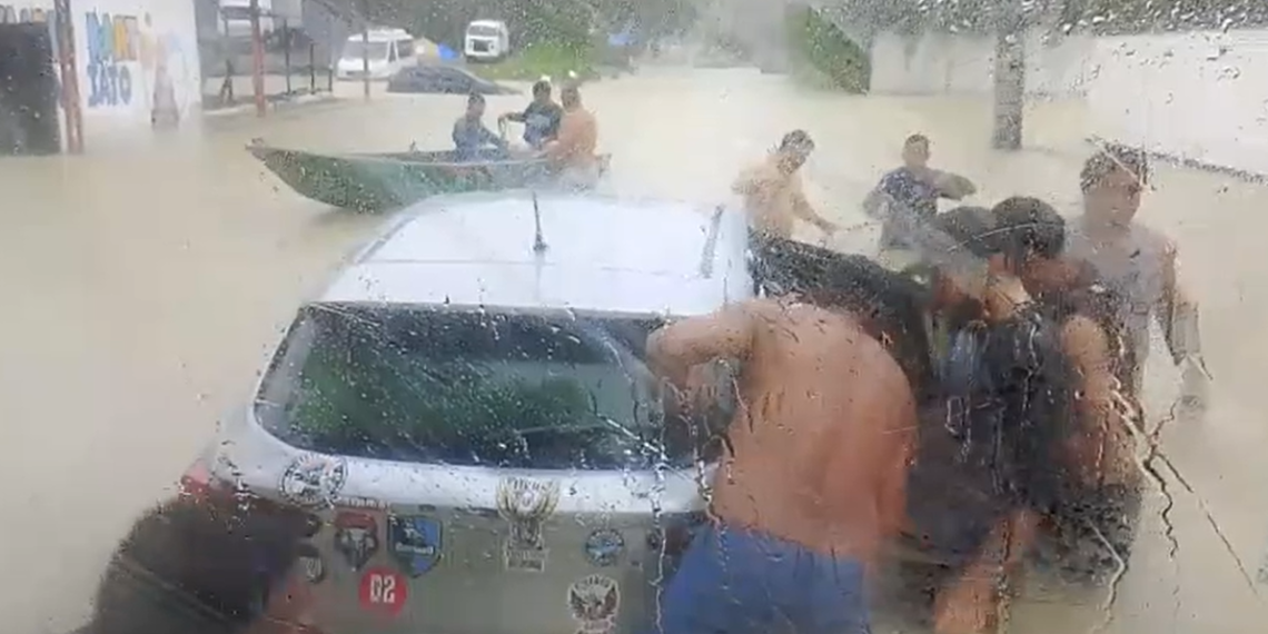 Chove na capital a manhã inteira. Foto: Reprodução