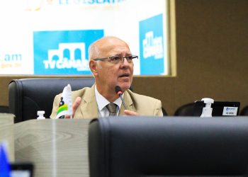 Parlamentares reforçaram o papel do Legislativo na fiscalização, articulação de demandas e busca por melhorias para a população. Foto: Cleuton Silva e Eder França/Dicom