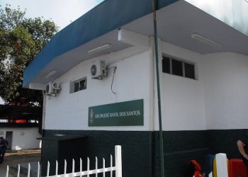 A mulher chegou a ir até a unidade e tentou retirar a criança. Foto: Reprodução/Internet