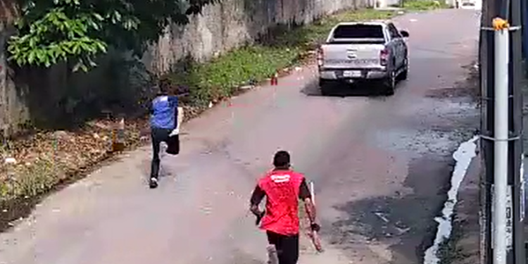 Os criminosos anunciaram o assalto e tentaram levar motocicletas da concessionária. Foto: Reprodução