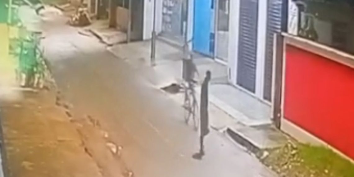 Veja: Homem é m0rt0 com golpe de terçado no pescoço após suspeita de furto em Nova Olinda do Norte