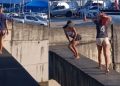 Vídeo: Desfilando em viaduto, jovens dançam funk e se arriscam em altura perigosa em Manaus