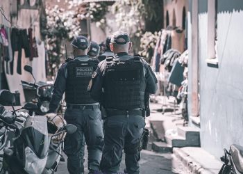Suspeita foi localizada após denúncia via linha-direta e vítima conduzida ao hospital do município. Foto: Divulgação/PMAM