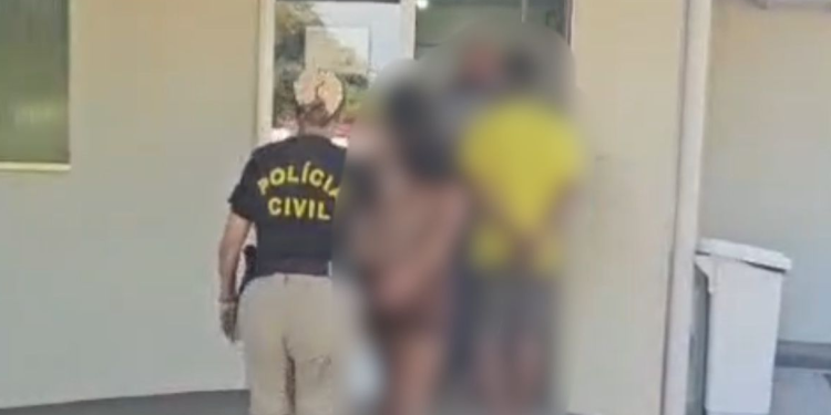 O casal responderá por abandono de incapaz, e ficará à disposição da Justiça. Foto: Reprodução