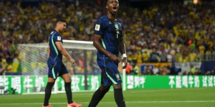 Brasil faz 3 a 0 no Haiti, domina o jogo e toma a ponta do Grupo C