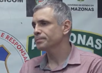 Segundo o delegado Guilherme Antoniazzi (na foto), o homem de 40 anos ainda usou o veículo da empresa para chegar até o 'ponto' da vítima. Foto: Reprodução