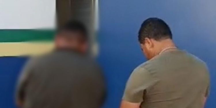 Motorista de transporte escolar é preso por est*pr0 de menina de 7 anos em Manaus