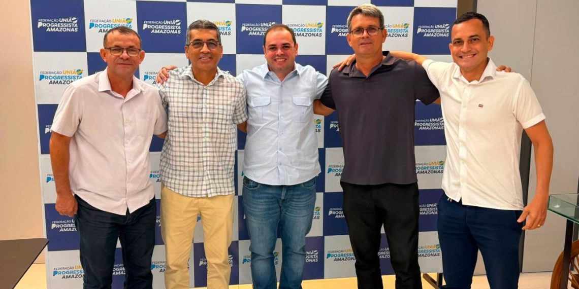 Prefeito de Manicoré, filiado ao partido de Omar Aziz, declara apoio a Roberto Cidade