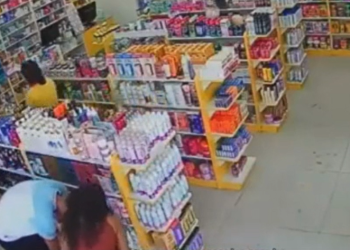 Eles ingressaram no estabelecimento disfarçados de clientes comuns. Foto: Reprodução
