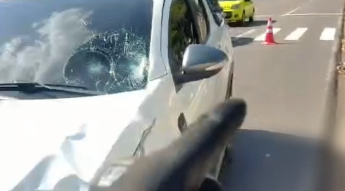 Vídeo: Família se d3sesper@ ao ver id0sa m0rta na faixa de pedestres em Manaus
