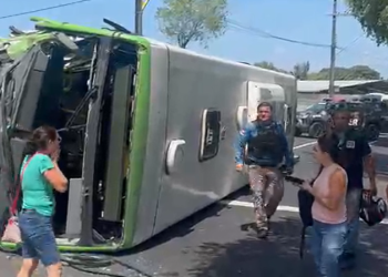 Vários passageiros estavam no transporte público. Foto: Reprodução