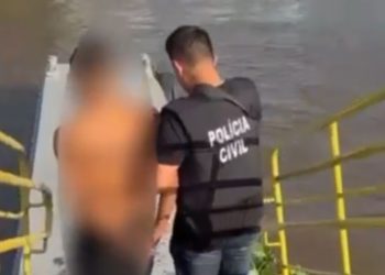 Dois condenados por roubo são presos pela polícia em comunidade na zona rural de Parintins