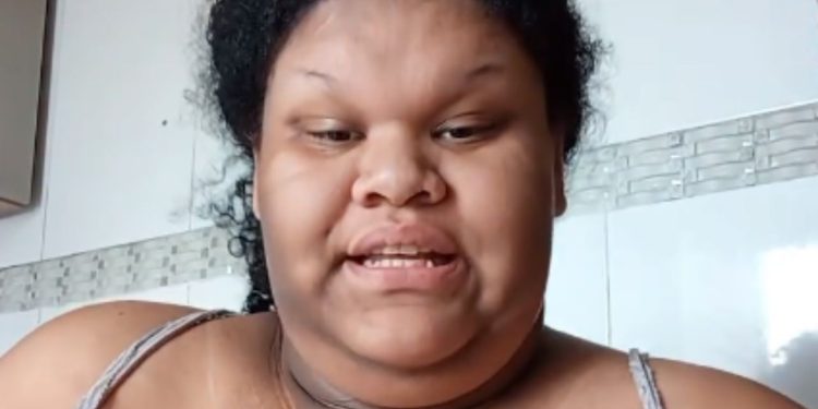 'Olha onde ele tá': jovem brinca com calor e diz que pe1t0 “derreteu” em Manaus