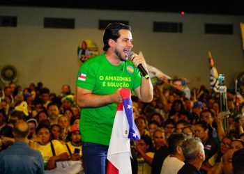 Manaus abraça Flávio: ao lado de Capitão Alberto Neto, candidato promete destravar o potencial do AM