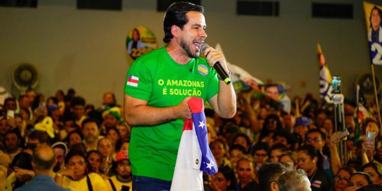 Manaus abraça Flávio: ao lado de Capitão Alberto Neto, candidato promete destravar o potencial do AM