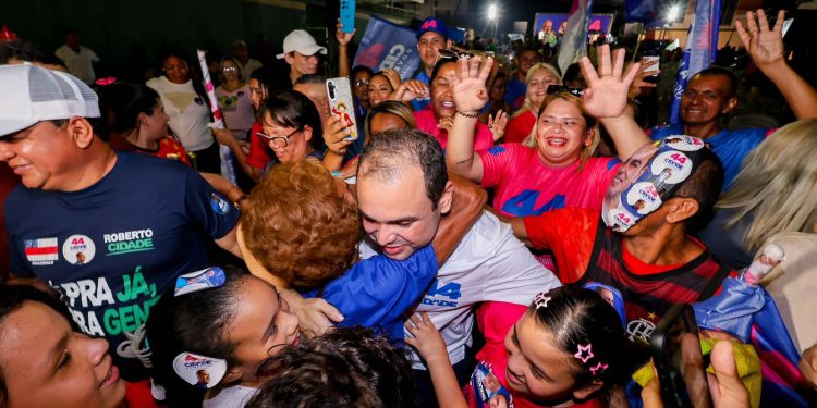Roberto Cidade reúne mais de 4 mil pessoas na Zona Oeste e reforça compromissos com o Amazonas